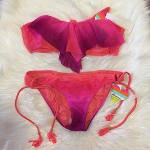 NWT Raisins Pink Purple Ombre Flounce Bikini Set